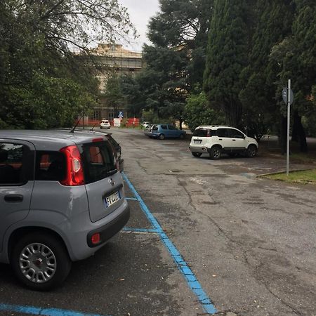 Appartamento In Centro Zona Fiera,Davanti Al Galliera Γένοβα Εξωτερικό φωτογραφία