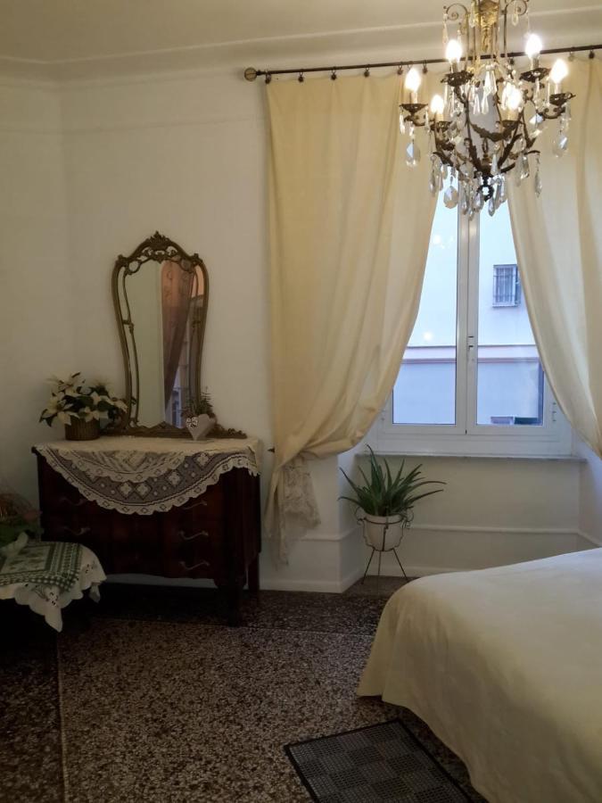 Appartamento In Centro Zona Fiera,Davanti Al Galliera Γένοβα Εξωτερικό φωτογραφία