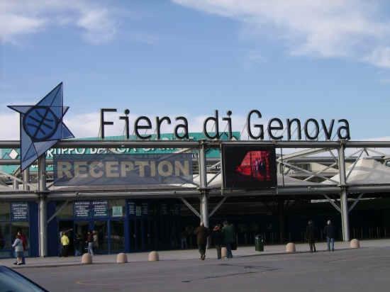 Appartamento In Centro Zona Fiera,Davanti Al Galliera Γένοβα Εξωτερικό φωτογραφία