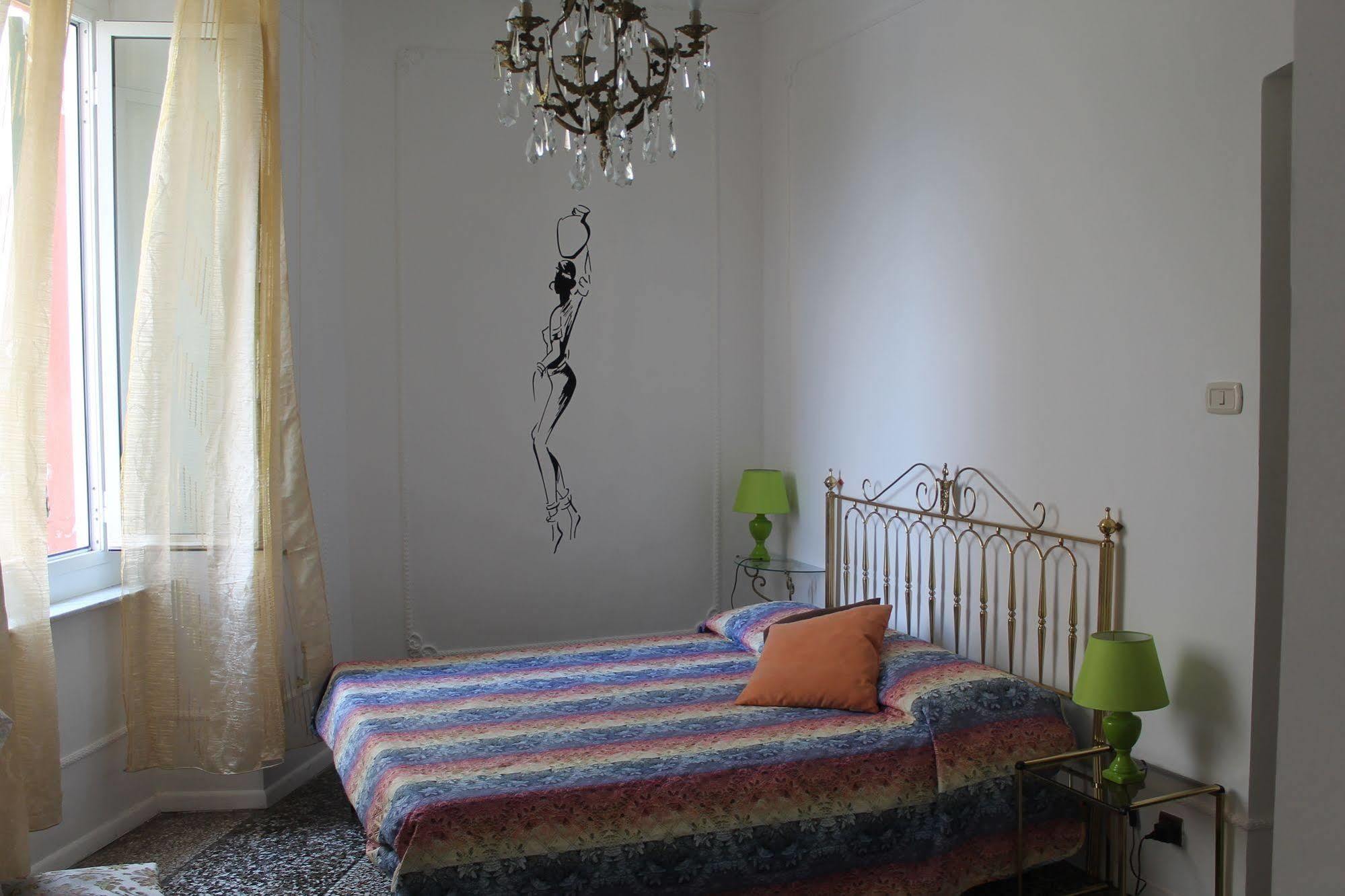 Appartamento In Centro Zona Fiera,Davanti Al Galliera Γένοβα Εξωτερικό φωτογραφία