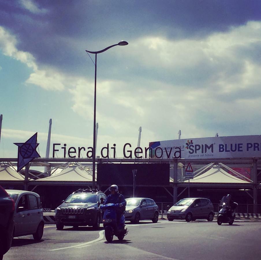 Appartamento In Centro Zona Fiera,Davanti Al Galliera Γένοβα Εξωτερικό φωτογραφία