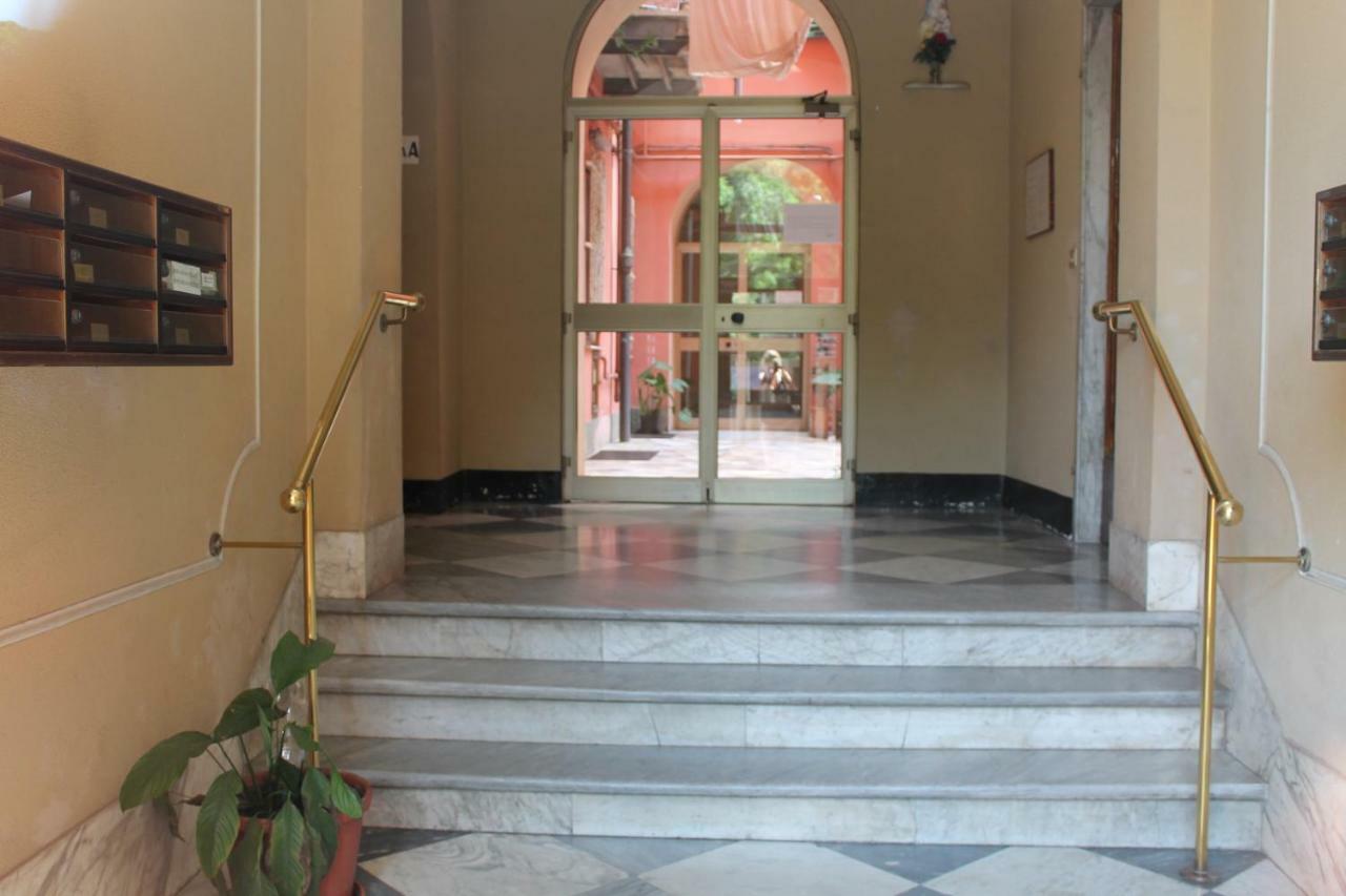 Appartamento In Centro Zona Fiera,Davanti Al Galliera Γένοβα Εξωτερικό φωτογραφία