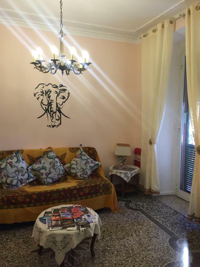 Appartamento In Centro Zona Fiera,Davanti Al Galliera Γένοβα Εξωτερικό φωτογραφία