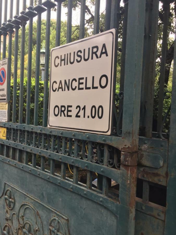 Appartamento In Centro Zona Fiera,Davanti Al Galliera Γένοβα Εξωτερικό φωτογραφία